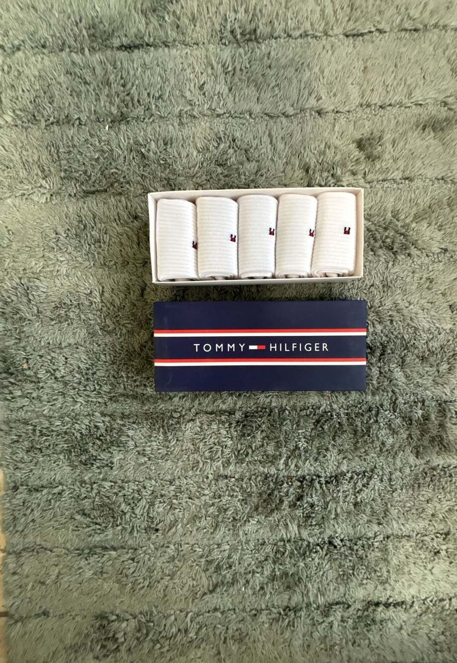 Tommy Hilfiger Men's Ribbed Crew Socks in Gift Box